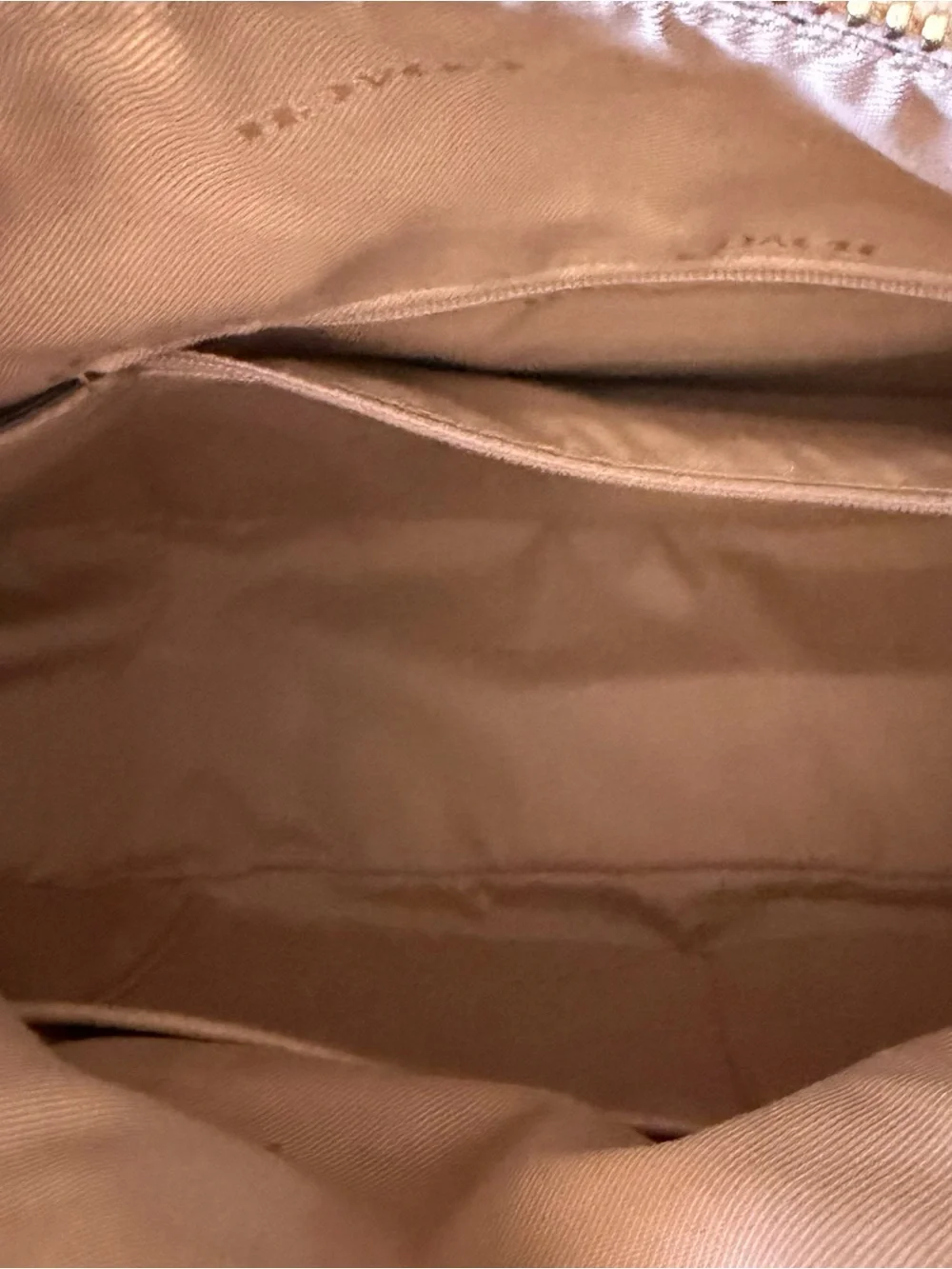 Coach Chelsea Hobo 32 Beechwood Pebbled Leather Shoulder Crossbody Bag